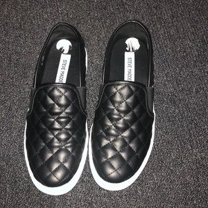 Steve Madden quilted slip on shoes